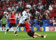 熊猫直播-关于C罗在澳大利亚队比赛中惊险取胜，精彩发挥引发热议！的信息