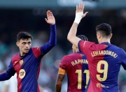 熊猫直播-莱万多夫斯基在中国队比赛中表现优异，比赛规则变更引发热议！赛场气氛高涨(莱万多夫斯基和中国态度)