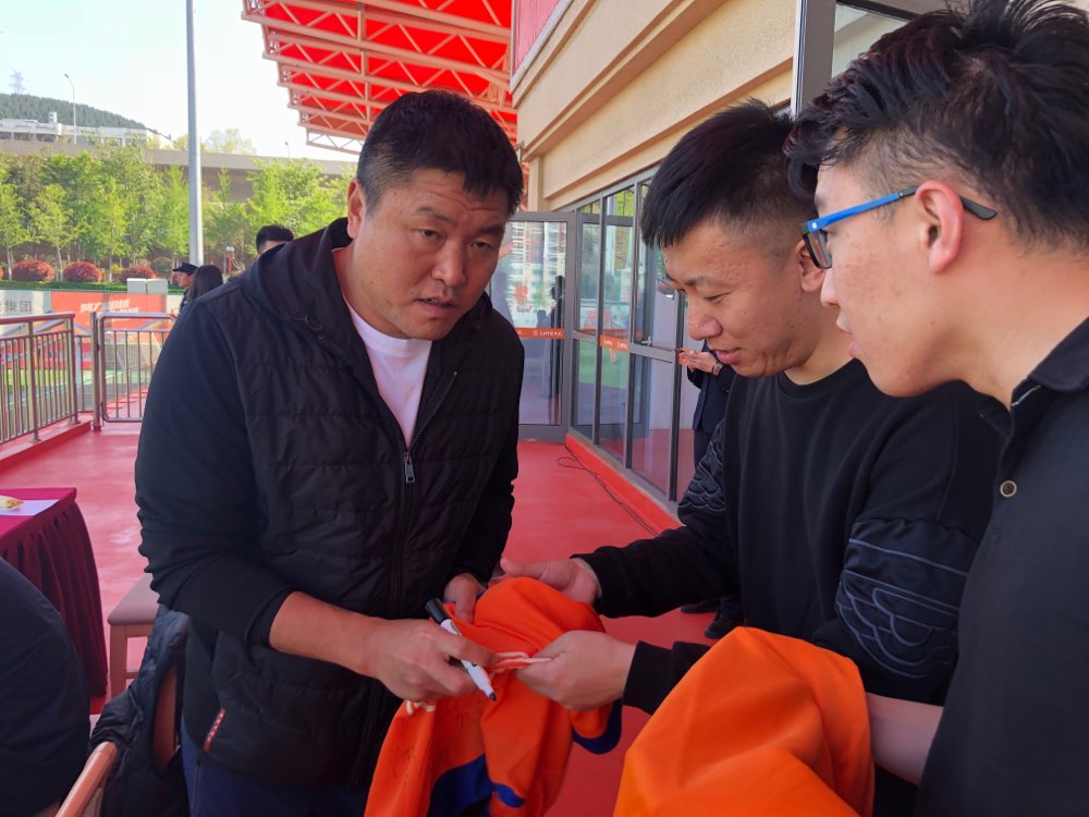 棒球超级杯,岭东闪电队与蓬莱玄武队绝杀,VAR改判成焦点!临场应变见真章的简单介绍 棒球超级杯,岭东闪电队与蓬莱玄武队绝杀,VAR改判成焦点!临场应变见真章的简单介绍