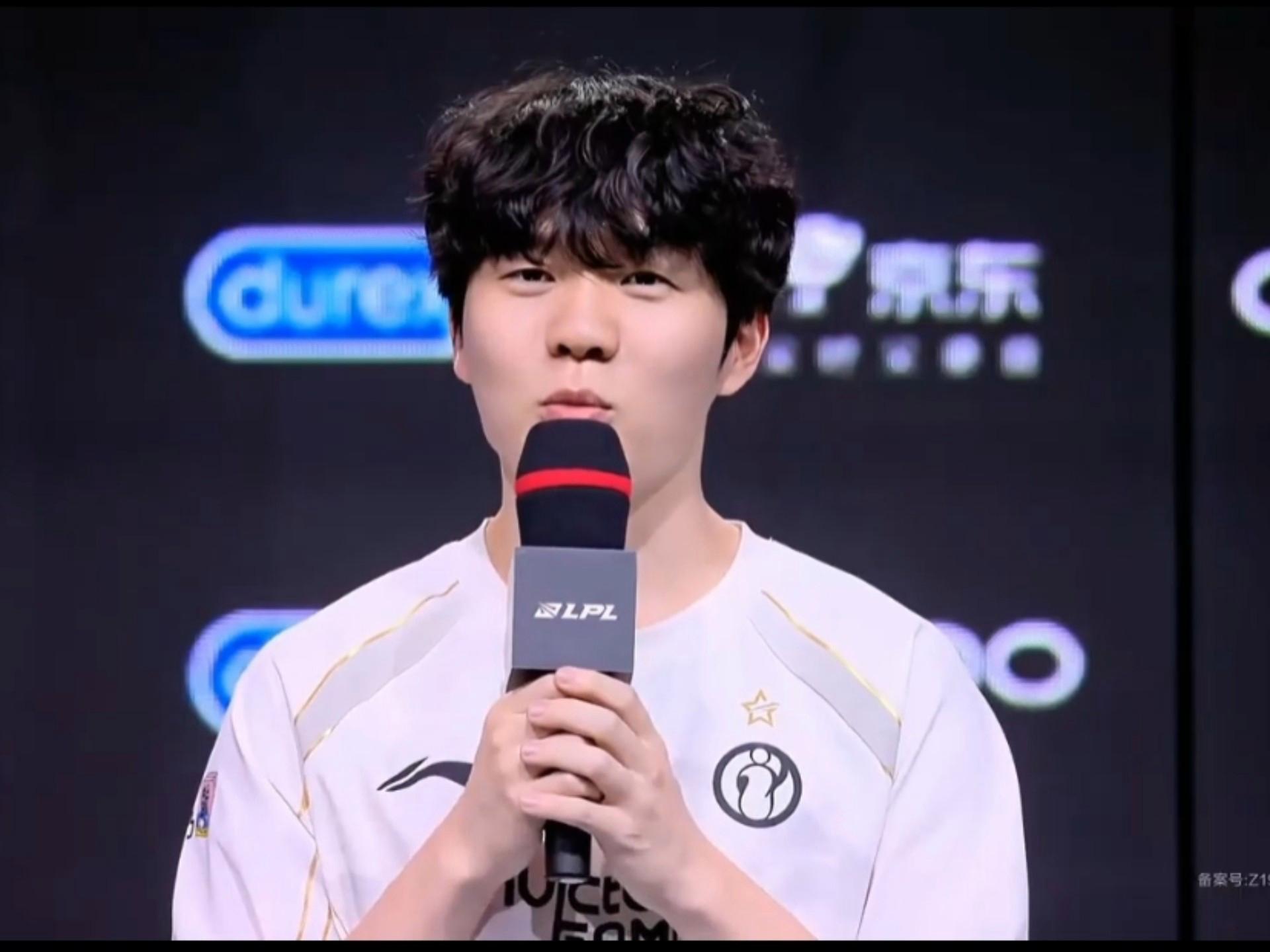 Rookie连续七场比赛得分超过领先优势明显，雄鹿不断突破！气势如虹延续的简单介绍