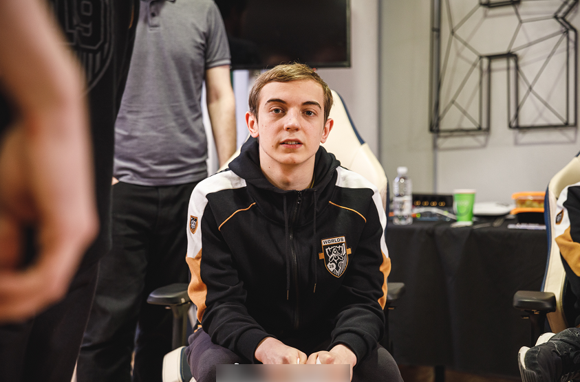 包含战术调整引爆全场！，德约科维奇意外战胜G2比赛高潮迭起的词条