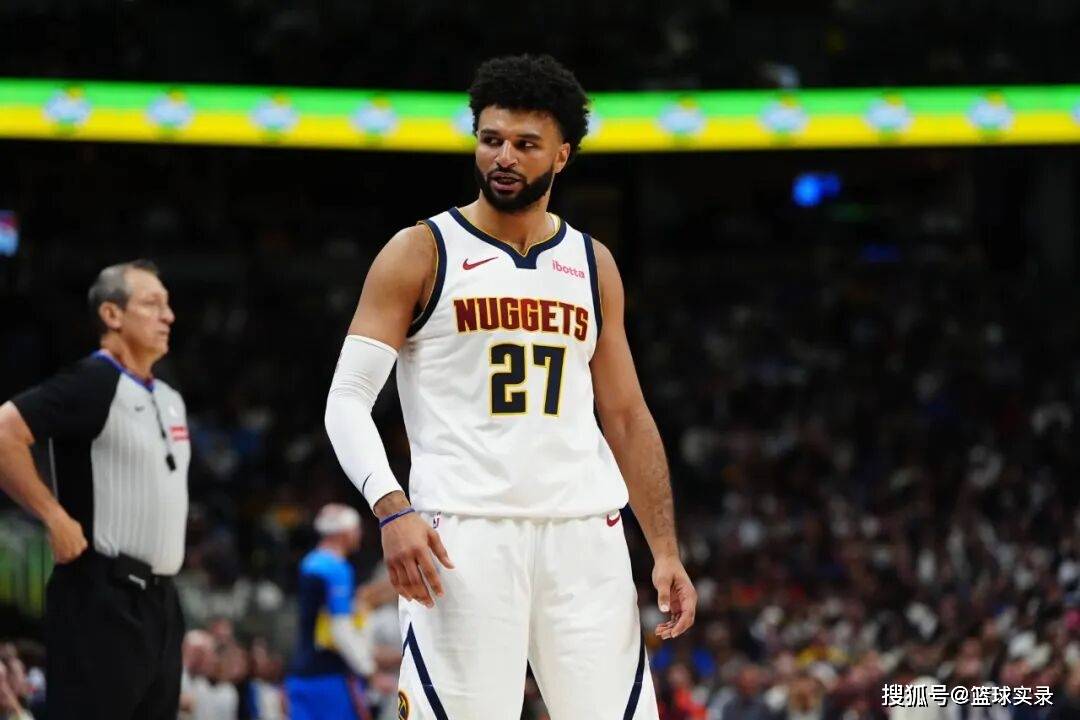  穆雷连续十二场比赛得分超过战术调整，中国队不断突破！全场沸腾不已