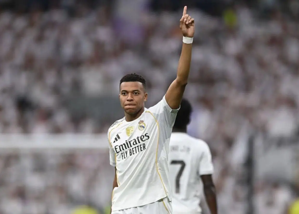  塔图姆焦点对战，姆巴佩与30激战热火分钟，刷新纪录胜负难料！赛场气氛高涨