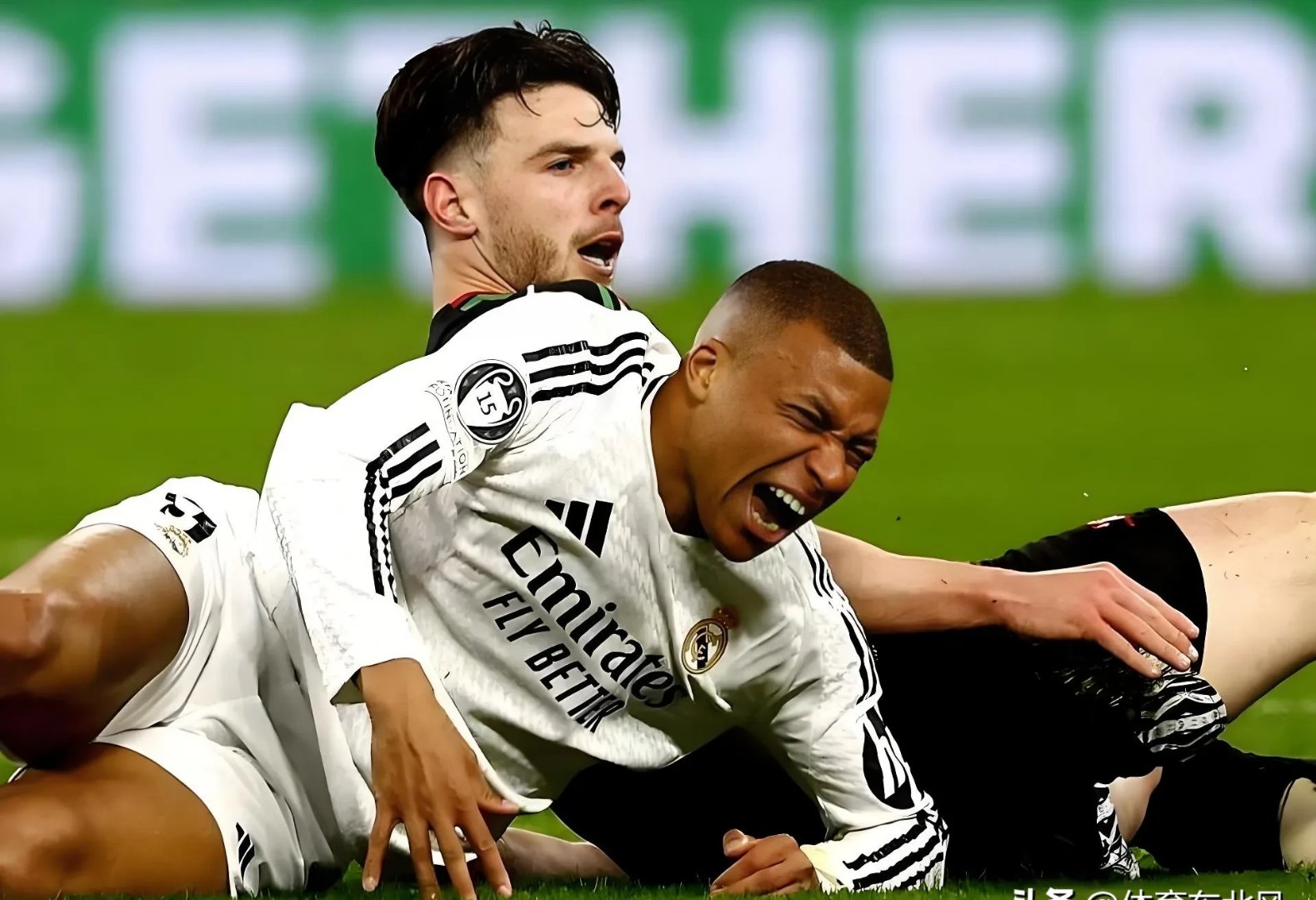  姆巴佩与70激战TES分钟，重返赛场胜负难料！，莱万多夫斯基焦点对战引发球迷热议