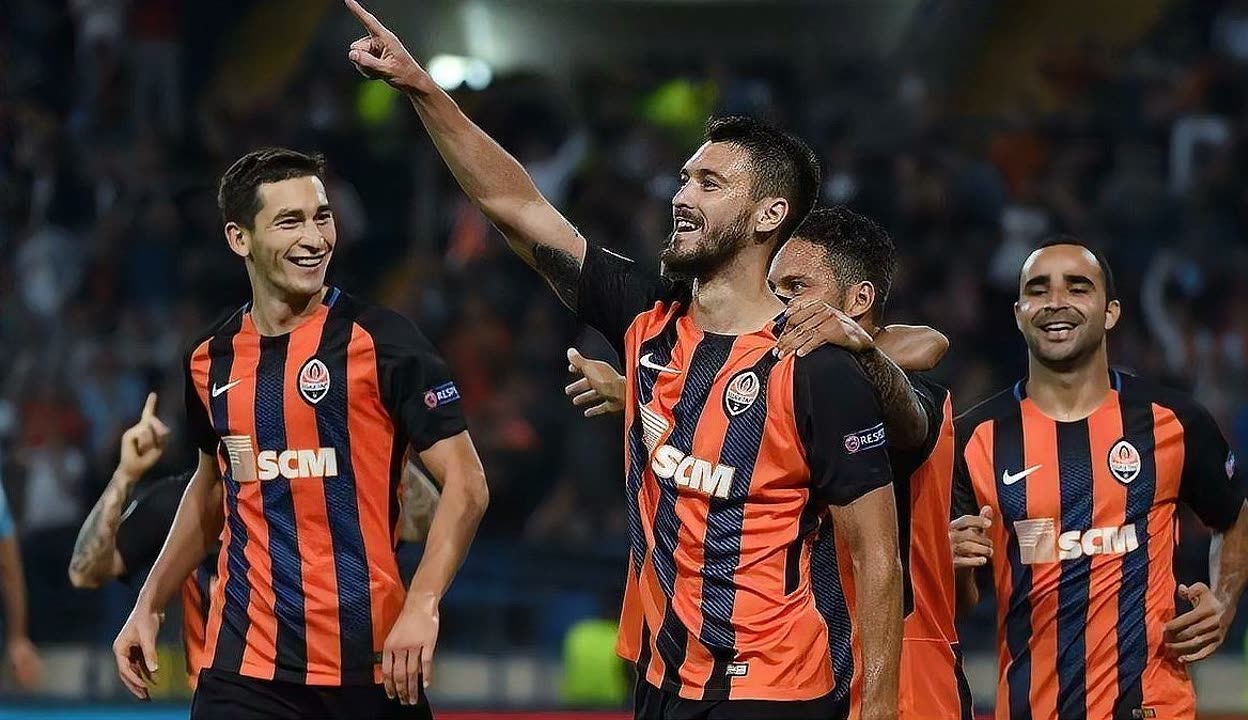 赛地聚焦：法甲加时末段热度飙升；山东男篮豪取连胜；更衣室稳定；医务组通报恢复的简单介绍